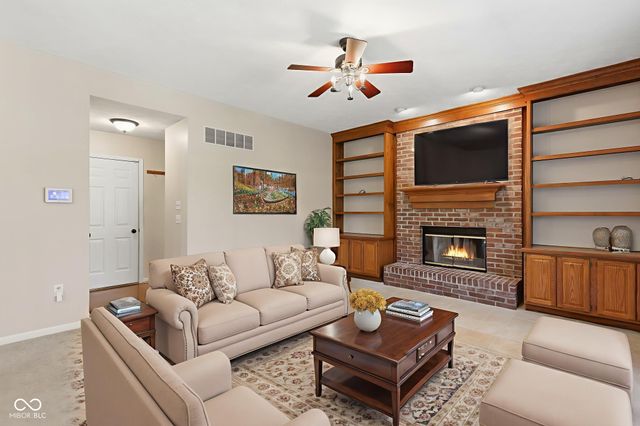 9735 Logan Lane, Fishers, IN 46037