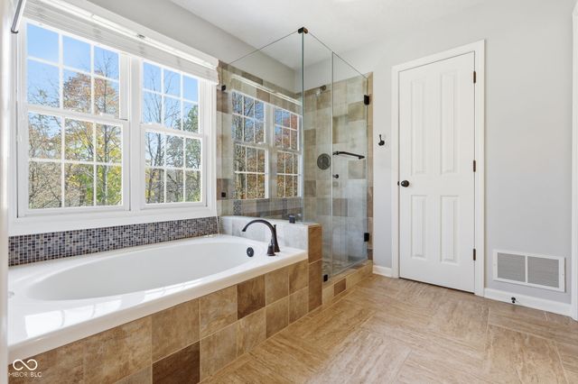 9735 Logan Lane, Fishers, IN 46037