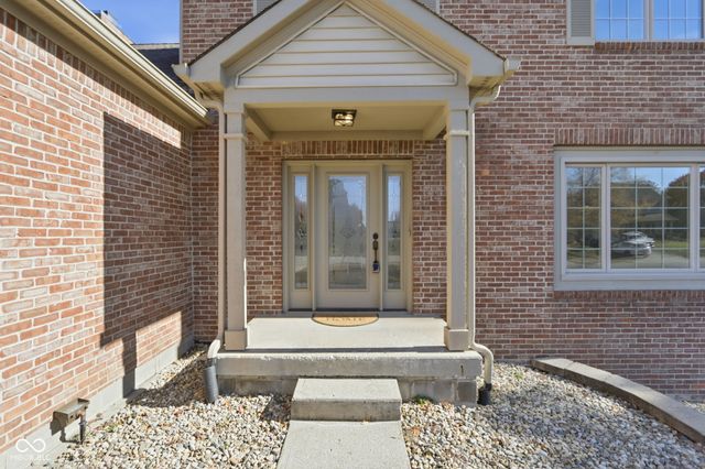 9735 Logan Lane, Fishers, IN 46037