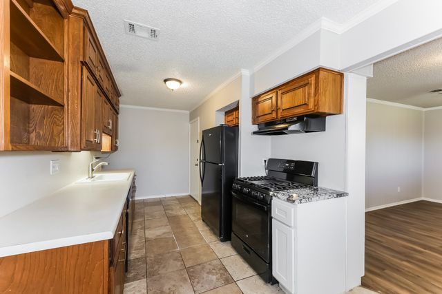 2907 E Mitchell Street, Arlington, TX 76010