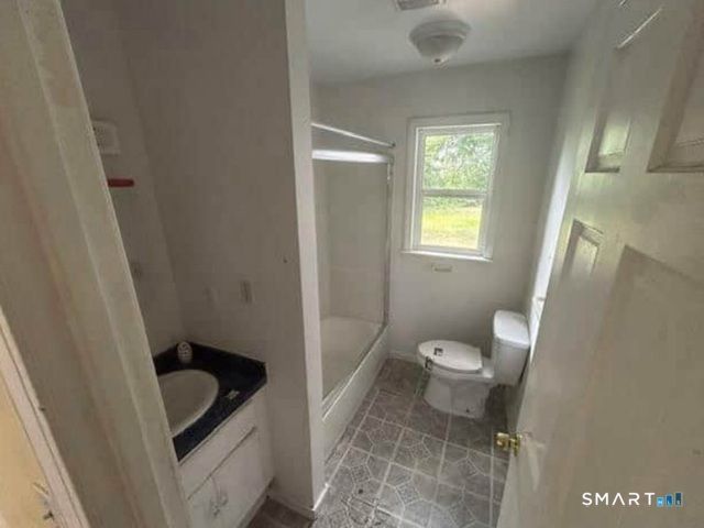 61 Stanley Street, East Hartford, CT 06108