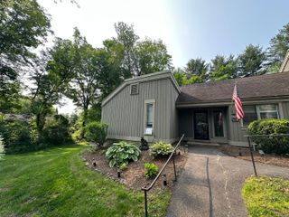 98 Heritage Village A, Southbury, CT 06488