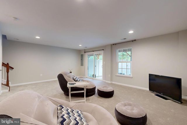 1762 ROCKLEDGE TER, Woodbridge, VA 22192