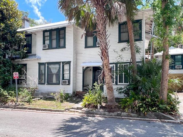 208 NE 4TH STREET, Gainesville, FL 32601