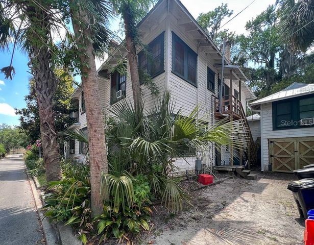 208 NE 4TH STREET, Gainesville, FL 32601