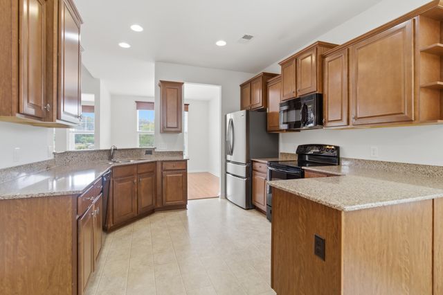 2054 Triple Crown Lane, Ridgeville, SC 29472