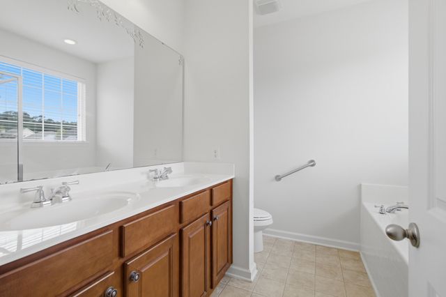 2054 Triple Crown Lane, Ridgeville, SC 29472