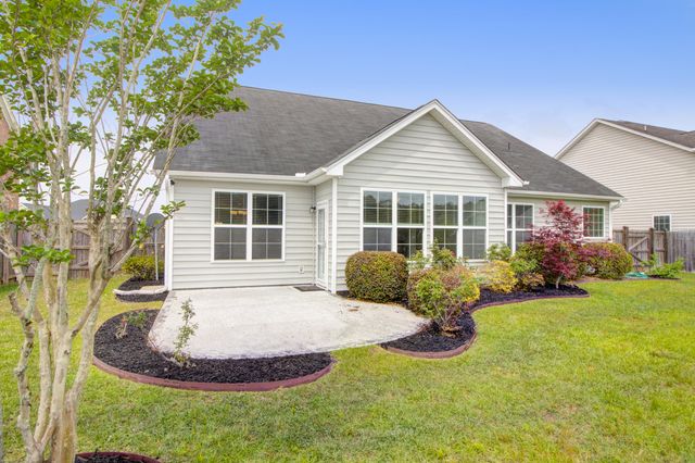 2054 Triple Crown Lane, Ridgeville, SC 29472