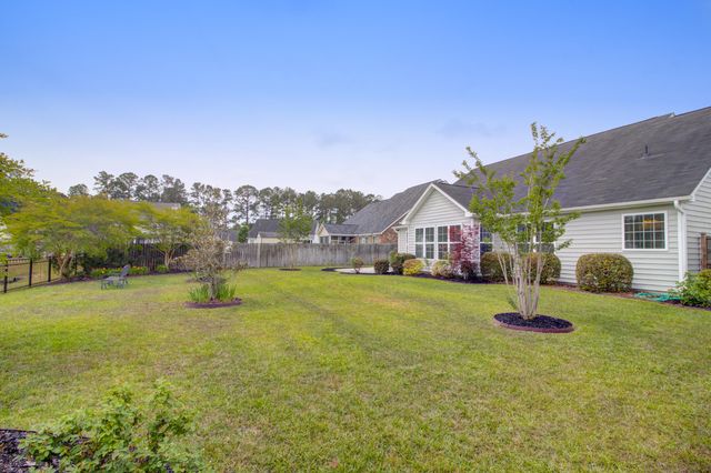 2054 Triple Crown Lane, Ridgeville, SC 29472