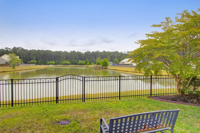 2054 Triple Crown Lane, Ridgeville, SC 29472