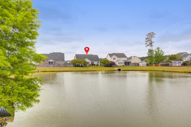 2054 Triple Crown Lane, Ridgeville, SC 29472