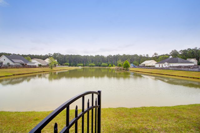 2054 Triple Crown Lane, Ridgeville, SC 29472
