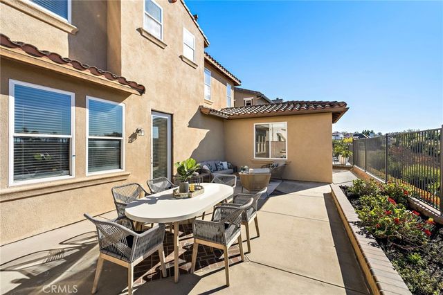 15 Sleepy Hollow, Ladera Ranch, CA 92694