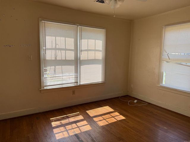 4211 W 24th Street, Little Rock, AR 72204