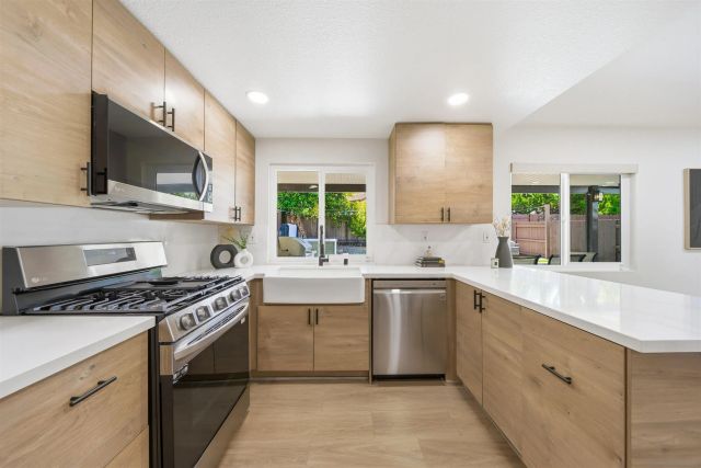 7545 Dancy, San Diego, CA 92126