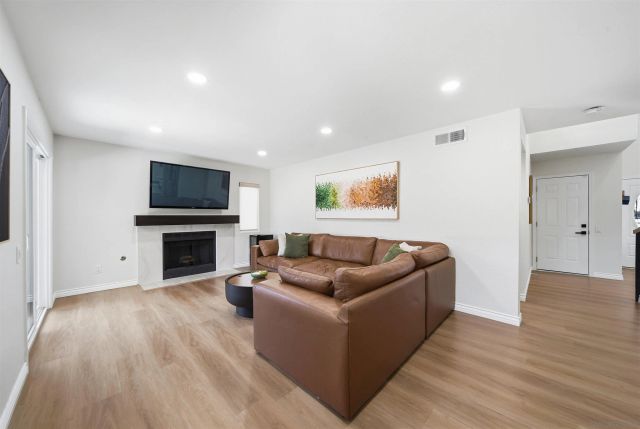 7545 Dancy, San Diego, CA 92126