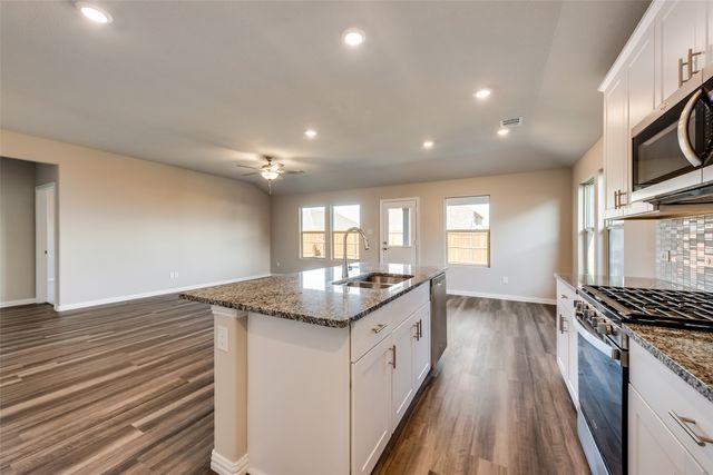 2124 Sun Star Drive, Haslet, TX 76052