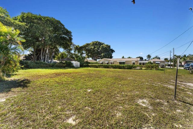Xxxx Fittin Court, Lake Worth, FL 33461