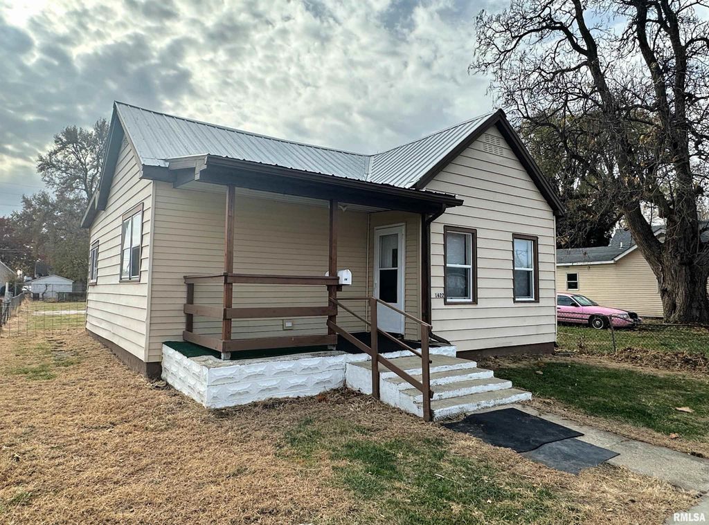 1622 E MILLER Street, Springfield, IL 62702