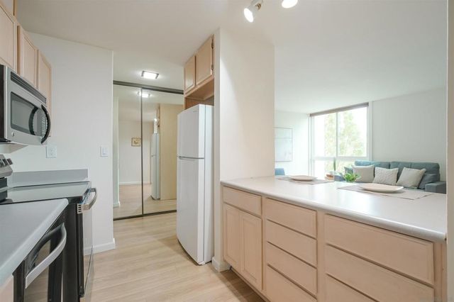3050 Rue Dorleans 321, San Diego, CA 92110