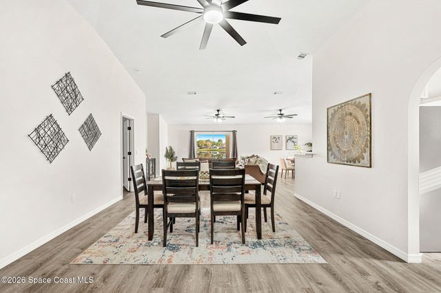 1763 Vista Lake Circle, Melbourne, FL 32904