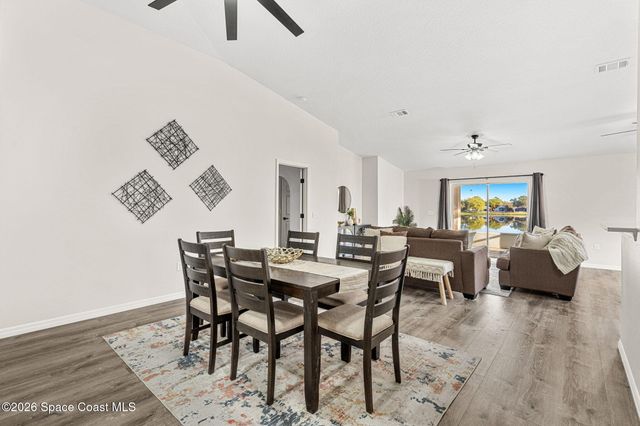 1763 Vista Lake Circle, Melbourne, FL 32904