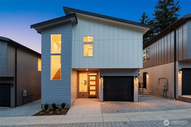 8407 NE 137th Street, Kirkland, WA 98034