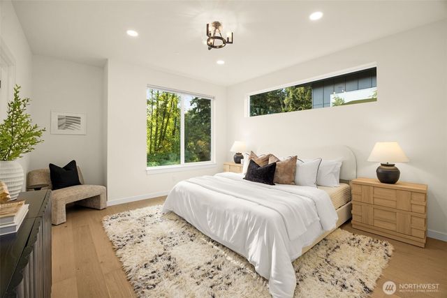 8407 NE 137th Street, Kirkland, WA 98034