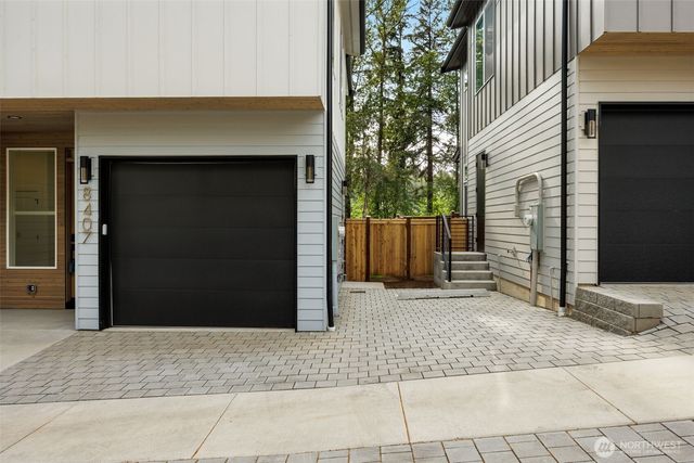 8407 NE 137th Street, Kirkland, WA 98034
