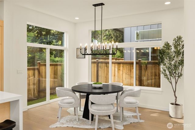 8407 NE 137th Street, Kirkland, WA 98034