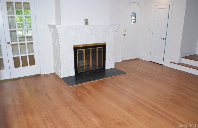 53 Ogden Avenue, White Plains, NY 10605