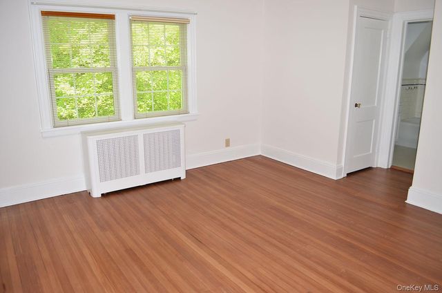 53 Ogden Avenue, White Plains, NY 10605
