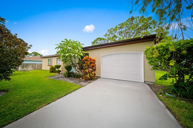 671 NW Sharpe Street, Port St Lucie, FL 34983