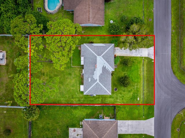 671 NW Sharpe Street, Port St Lucie, FL 34983