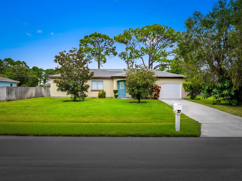 671 NW Sharpe Street, Port St Lucie, FL 34983