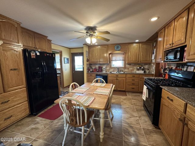 9418 State Rt D, Summersville, MO 65571