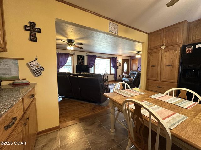 9418 State Rt D, Summersville, MO 65571