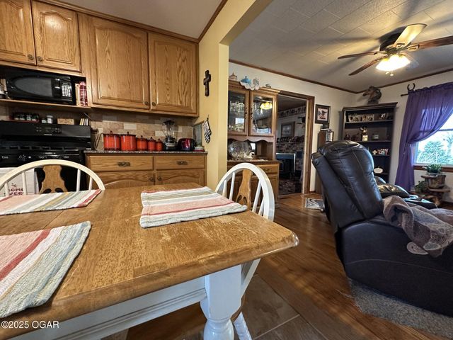 9418 State Rt D, Summersville, MO 65571