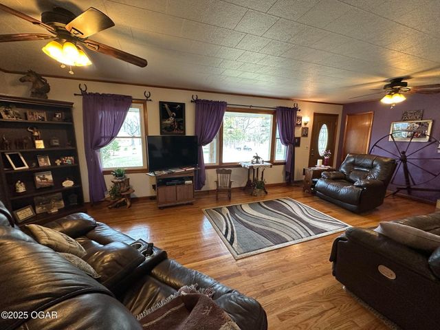 9418 State Rt D, Summersville, MO 65571