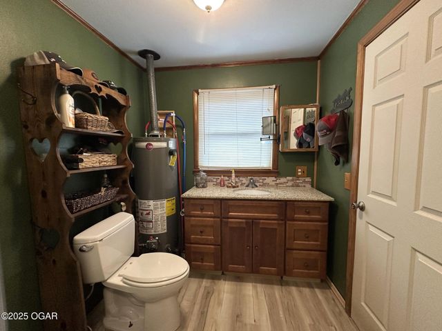 9418 State Rt D, Summersville, MO 65571