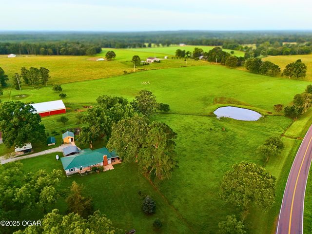 9418 State Rt D, Summersville, MO 65571