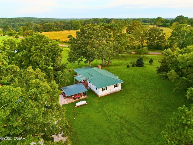 9418 State Rt D, Summersville, MO 65571