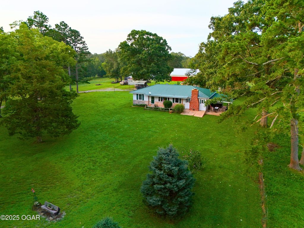 9418 State Rt D, Summersville, MO 65571