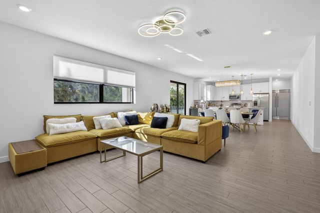 3179 Streng Lane, Royal Palm Beach, FL 33411