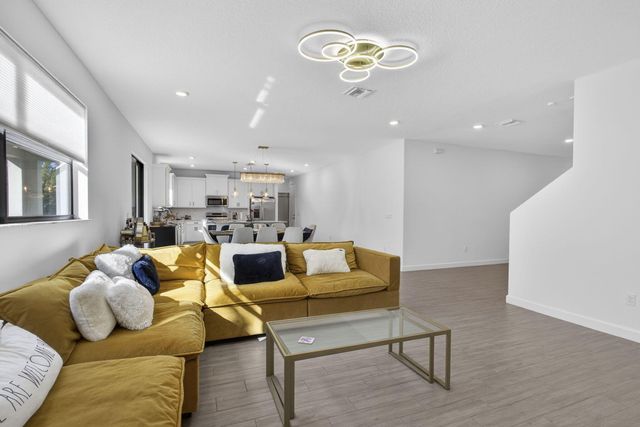 3179 Streng Lane, Royal Palm Beach, FL 33411