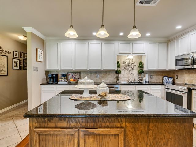 7202 Wetzel Road, Dickinson, TX 77539