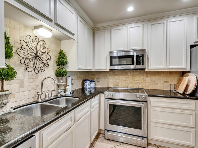 7202 Wetzel Road, Dickinson, TX 77539