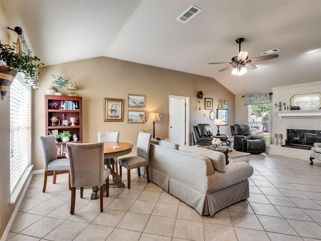 7202 Wetzel Road, Dickinson, TX 77539