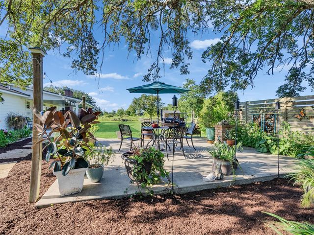 7202 Wetzel Road, Dickinson, TX 77539