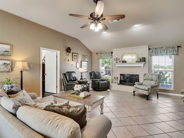 7202 Wetzel Road, Dickinson, TX 77539